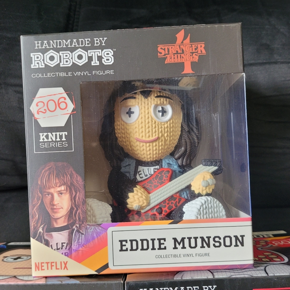 Stranger Things Figures - Picture 2 of 4